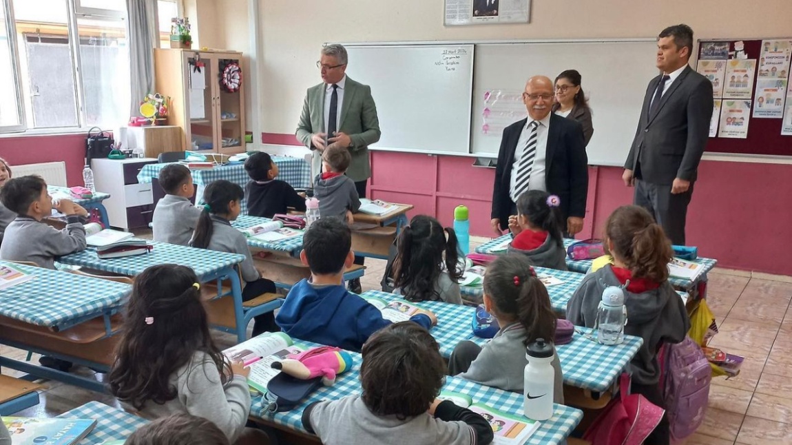 İlçe Milli Eğitim Müdürümüz Yaşar CİĞER ve Şube Müdürümüz Ahmet CAN 'ın Okulumuza Ziyareti